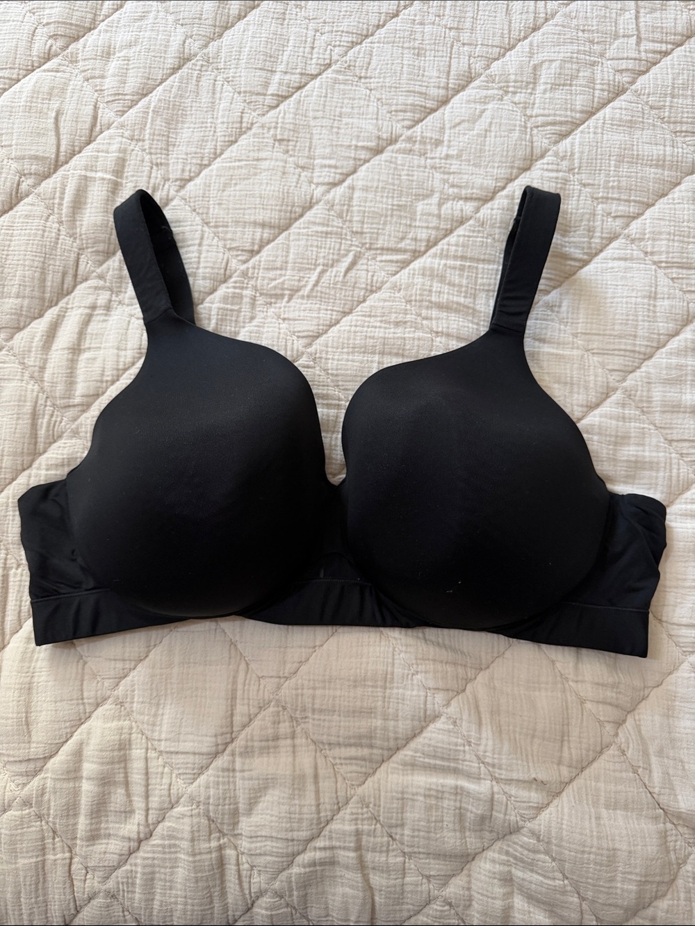 Cacique Black Seamless Molded T-Shirt Bra
